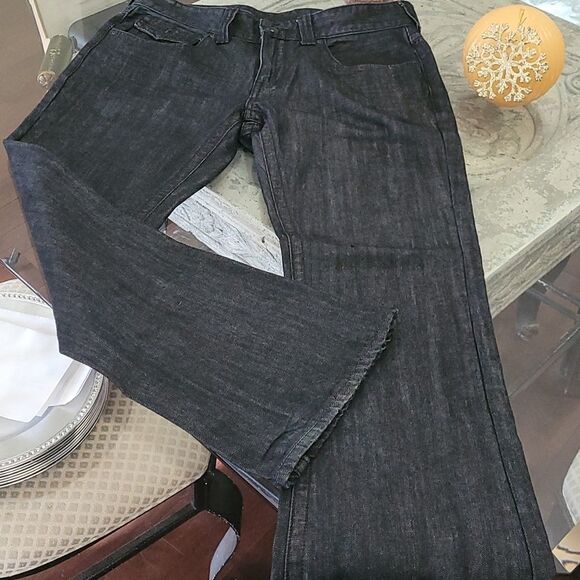 GUESS DARK WASH BOOT CUT JEANS NWT - Picture 1 of 8